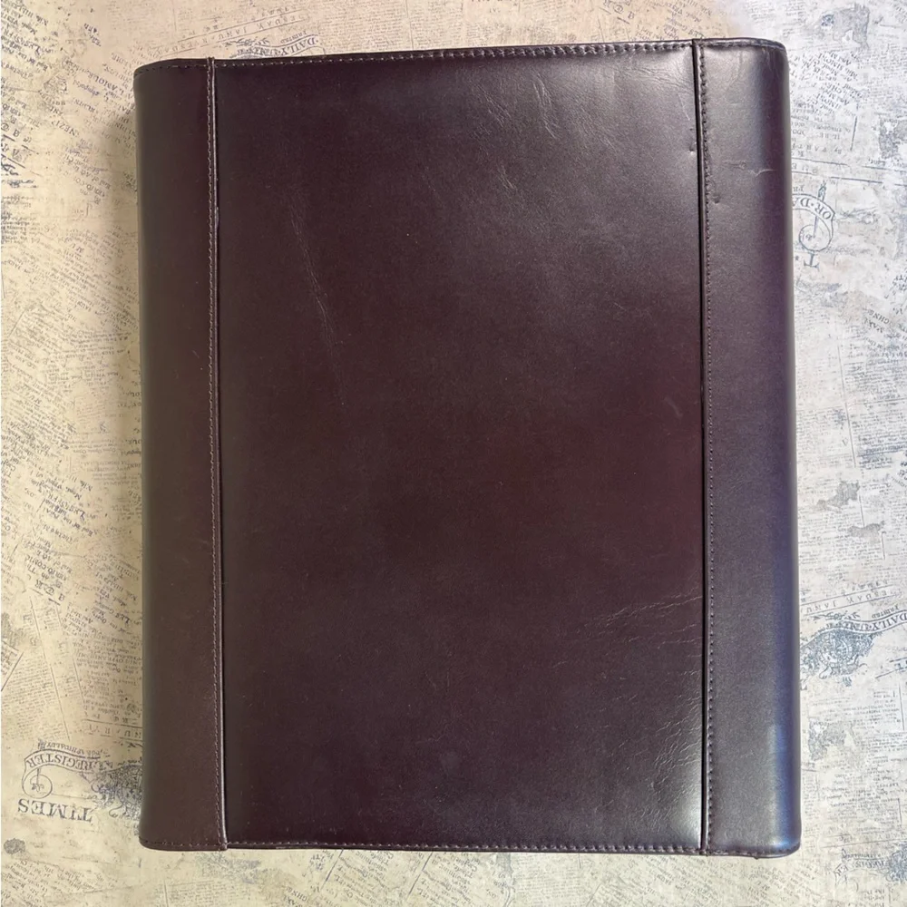 Cutter & Buck American Classic Leather Tri Fold Executive Portfolio Padfolio